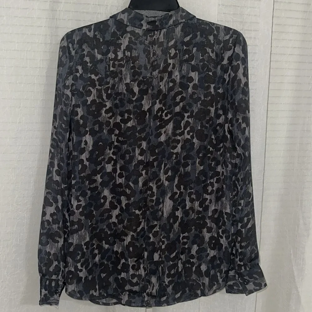 LOFT M Dark Blue Black Tan Animal Print Long Sleeve Blouse
